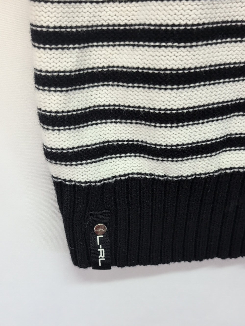 131.Ralph Lauren Black and White Striped V-Neck Hooded Sweater - Picture 6 of 7